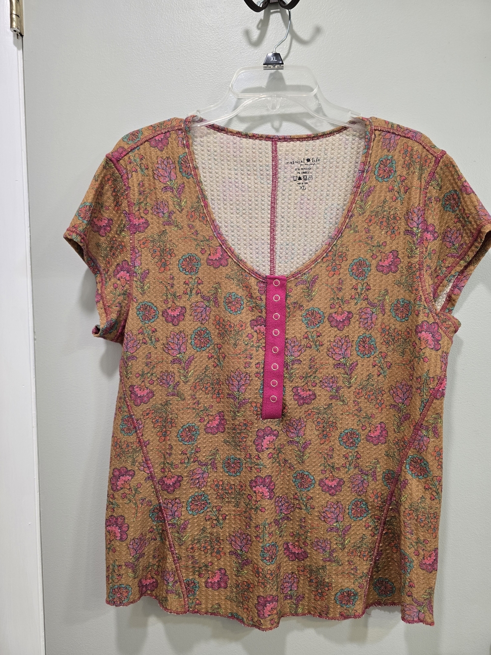 NATURAL LIFE Pink and Tan Floral Short-Sleeve Tee